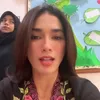 Wisuda Sheva Anak Ussy Sulistiawaty