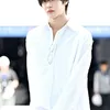Wonbin RIIZE di Bandara