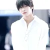 Wonbin RIIZE di Bandara