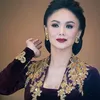 yuni shara kebaya
