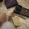 is tas seleb, tas selebriti