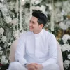 10 Selebritis Indonesia yang Pernah Menjadi Buruh