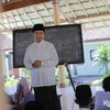 Emil Dardak Main Film