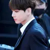 Idol Cowok Rambut Undercut
