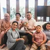 Raul Lemos Gendong Baby Ameena