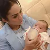 Raul Lemos Gendong Baby Ameena