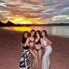 Pose Cantik Naysila Mirdad di Pantai