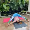 Pose Yoga Inul Daratista