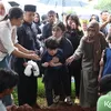 Anak-anak Stevie Agnecya