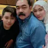 Potret Inul dan keluarga yang kompak diet bareng.