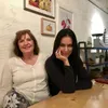 Artis dengan Ibu Bule