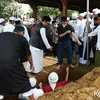 Pemakaman Adik Alvin Faiz Ameer Azzikra Arifin Ilham
