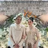 Seleb blasteran pakai kebaya