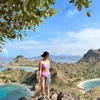 Tyna Dwi Jayanti Pakai Bikini di Labuan Bajo