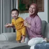 Mama Muda Berhijab