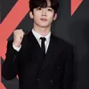 Debut Showcase X1