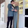 Pasangan Selebriti Kembaran Baju Lebaran