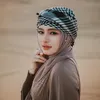 Pose Inara Rusli liburan di Gurun Sahara