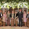 Foto Pernikahan Adik Krisdayanti