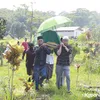 Hanna Kirana Pemakaman Ilyas Bachtiar