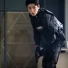 berseragam di drama
