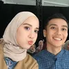 Fanny Fabriana dan Achmad Zacky Bareng 4 Anaknya