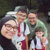 Zee Zee Shahab dan Keluarga