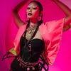Pemotretan Abracadabra Caren Delano