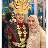 Seleb Pakai Baju Adat