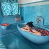 Selebriti Saat Asyik Berendam di Bathup