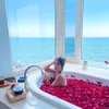Selebriti Saat Asyik Berendam di Bathup