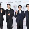 Idola K-Pop Cowok di Red Carpet AAA 2021