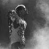 Potret G-Dragon di Konser Ubermensch Jakarta,