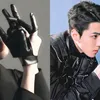 Idol Cowok Aksesoris Seksi