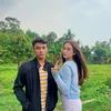 Emyr Razan dan Laura Moane