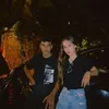 Emyr Razan dan Laura Moane