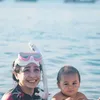 Nagita Slavina main bareng Kiano di laut