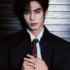 Song Weilong: Simbol Stabilitas dan Daya Tarik Visual