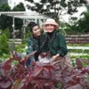 Nini dan Fitri Carlina