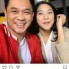 7 Foto Putri Tanjung Dengan Sang Kekasih Sering Banget Bilang Kangen Dan Love You Kapanlagi Com