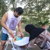 baby Air anak Irish Bella makan pertama kali
