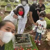 ziarah seleb, seleb ziarah, lebaran selebriti