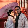 Zumi Zola &amp; Putri Zulhas pakai kimono ke Jepang