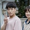 Beda usia mereka lumayan, tapi Kang Ha Neul dan Gong Hyo Jin sukses menunjukkan kekompakan dalam drama rating tinggi When The Camellia Blooms.