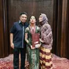 Alya Rohali Dampingi Wisuda SMA Diarra