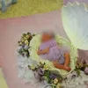Anak Lesti tampil feminin saat pemotretan.