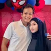 Anniversary Pernikahan Fedi Nuril dan Vanny Widyasasti