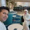Arumi Bachsin dan Emil Dardak Umrah