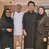 Arumi Bachsin dan Emil Dardak Umrah