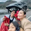 Ayu Dewi liburan ke Jepang